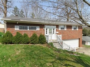 2731 Kincaid Dr, Saint Albans, WV