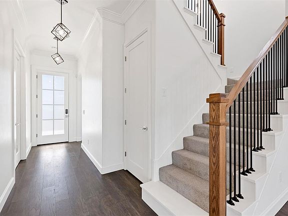 5th image of 8201 Amber Ridge Dr