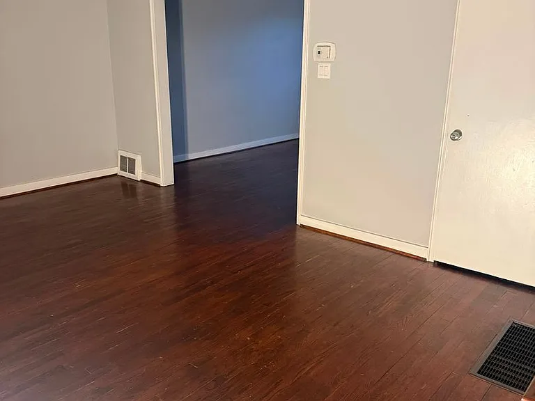 333 Linden Ln — Photo 7