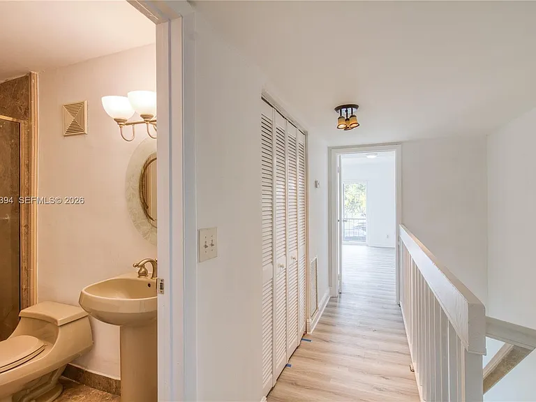 5259 SW 40th Ave #26 — Photo 19