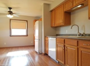 3663 E Lunham Ave, Cudahy, WI 53110