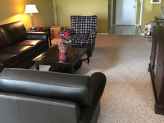 3rd image of 1376 Midland Ave APT 401
