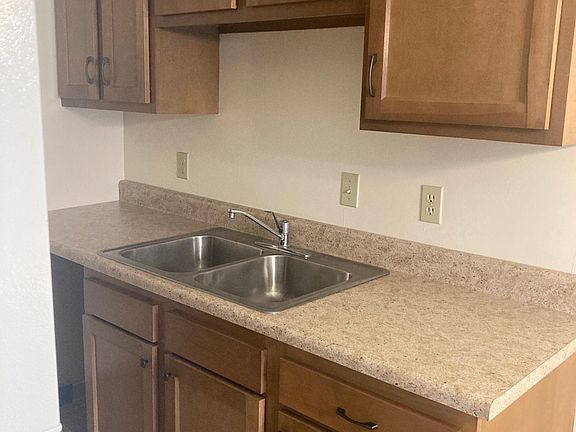 4th image of 4530 Bancroft Ave APT 2