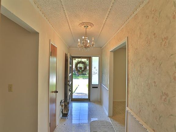5th image of 3724 Kelvin Ave