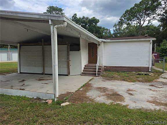 3rd image of 2295 S Stonebrook Dr