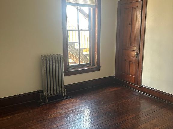 4th image of 41 E Franklin St APT 2B
