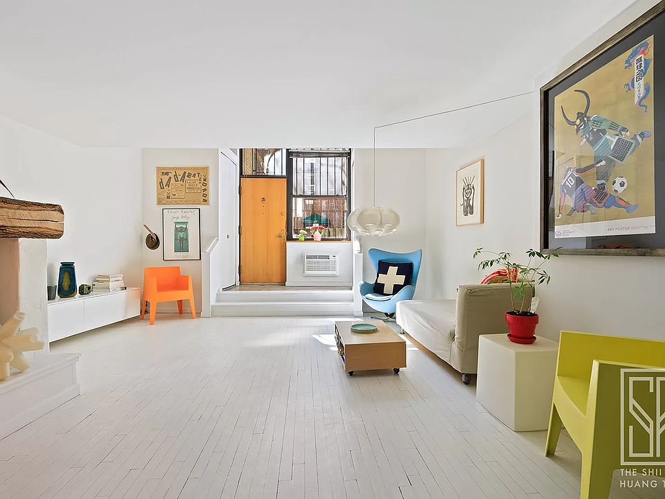 1st image of 130 Barrow St #Townhouse