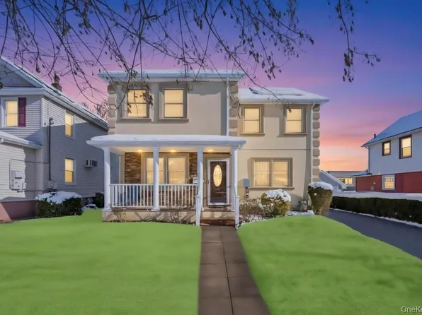 296 Burkhard Avenue, Mineola, NY 11501