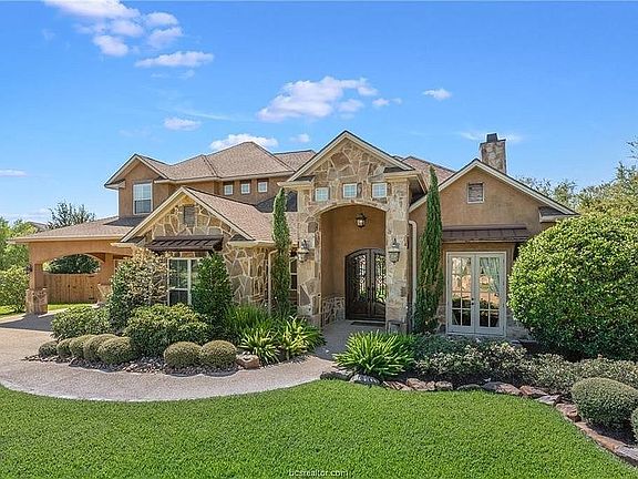 2nd image of 2403 Crown Ct