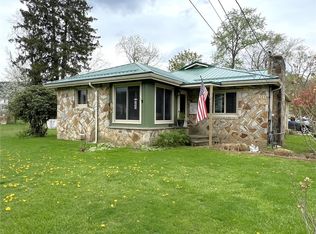 205 Ericas Ln, Laughlintown, PA 15655