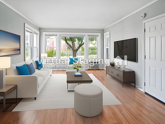 4th image of 10818 Metropolitan Ave Floor 1