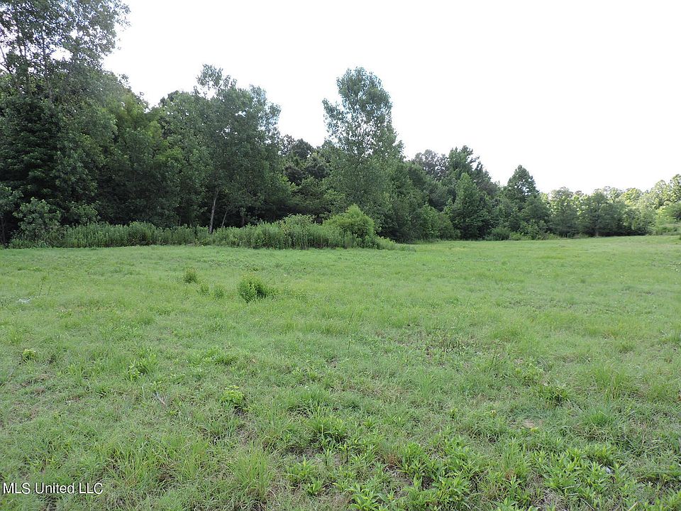 2nd image of 5465 Goodman Rd #2