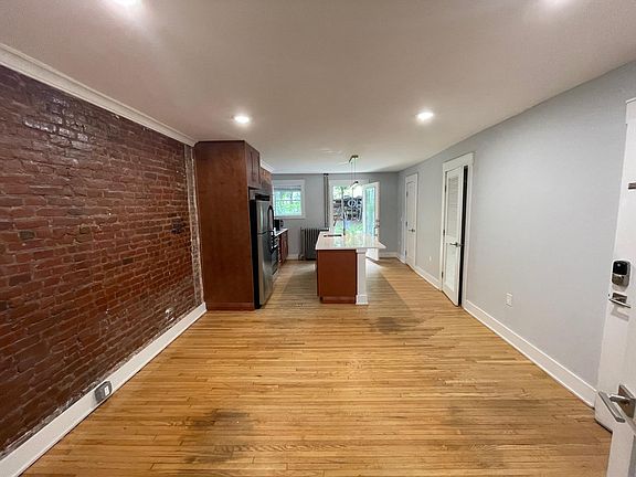 3rd image of 239 Summit Ave #1