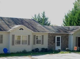 55 Patterson St, Blue Ridge, GA 30513