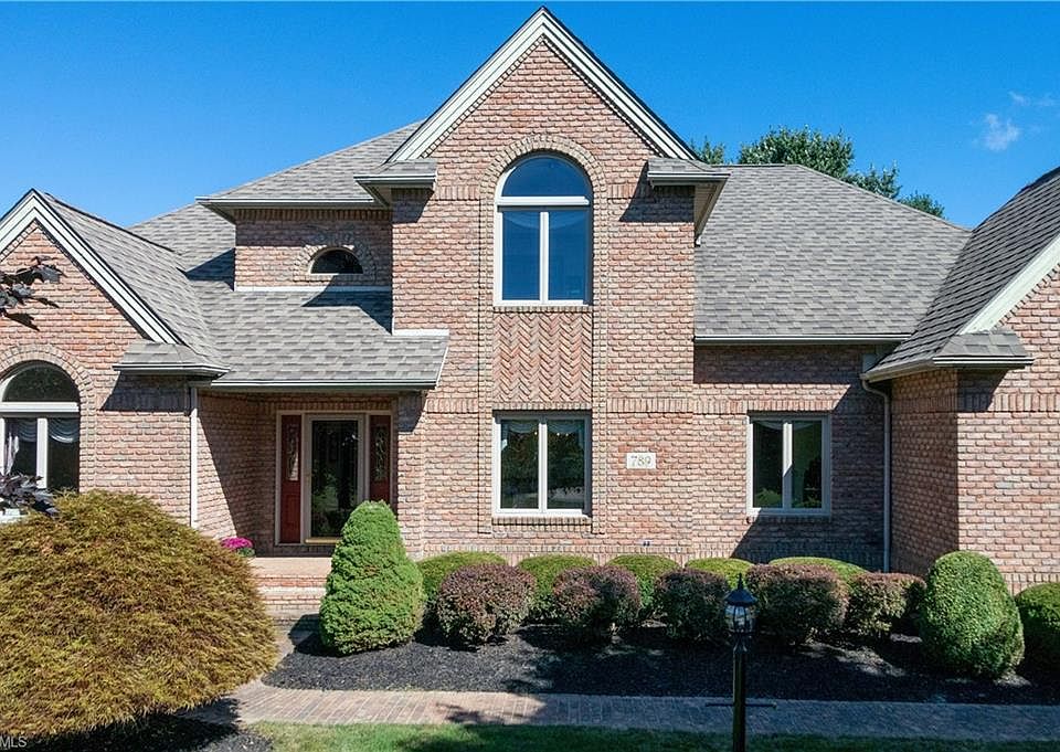 1st image of 789 Clark Dr