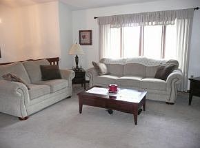 2nd image of 1008 Starling Ln