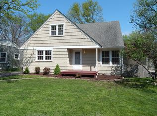 701 S Addison Ave, Villa Park, IL 60181