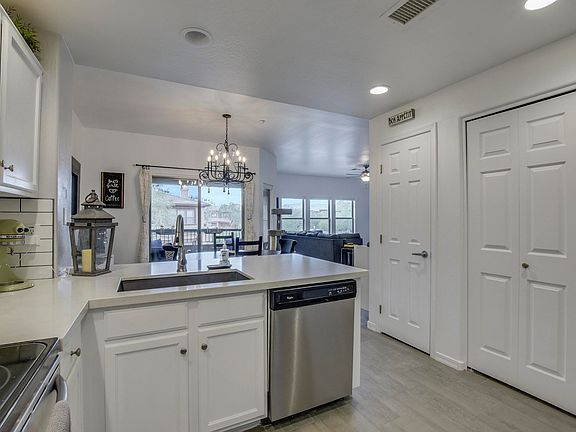 4th image of 33550 N Dove Lakes Dr Unit 2033