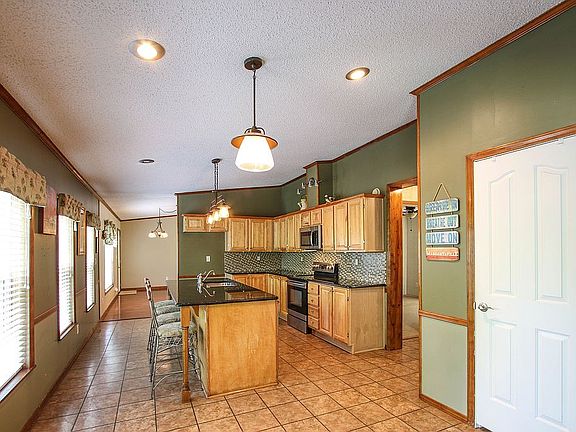 5th image of 32161 S Cherokee Ln