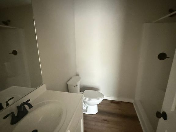 4th image of 501 Livy Ln #C