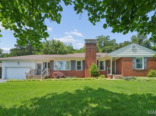 23 Lincord Dr, Saint Louis, MO 63128