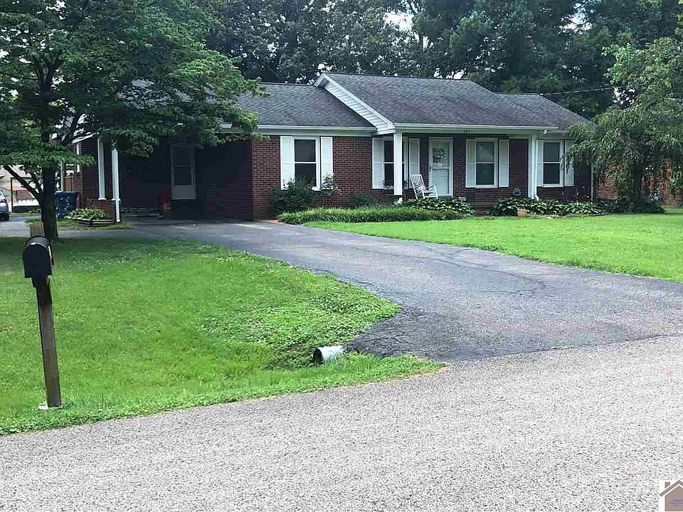 1st image of 1715 Keenland Dr