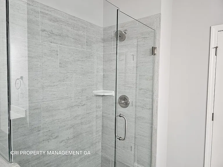 352 Newshaw Dr — Photo 36