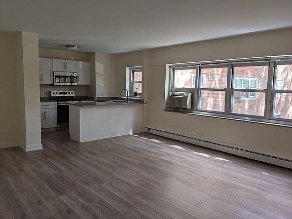 2nd image of 4950 N Marine Dr APT 206