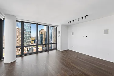 Rented by Manhattan Spaces