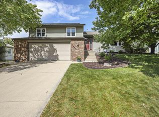 5845 Oxbow Bnd, Madison, WI 53716