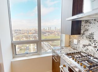447 W Chicago Ave #1804, Chicago, IL 60654