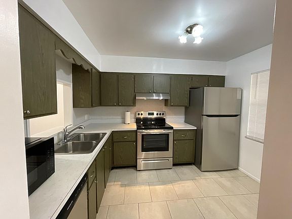 2nd image of 2302 Sunrise Boulevard #202