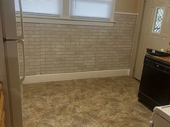 2nd image of 510 Hulman St #512