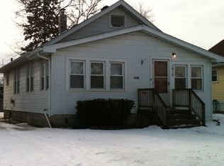 1913 Lloyd Ave, Waukegan, IL 60085