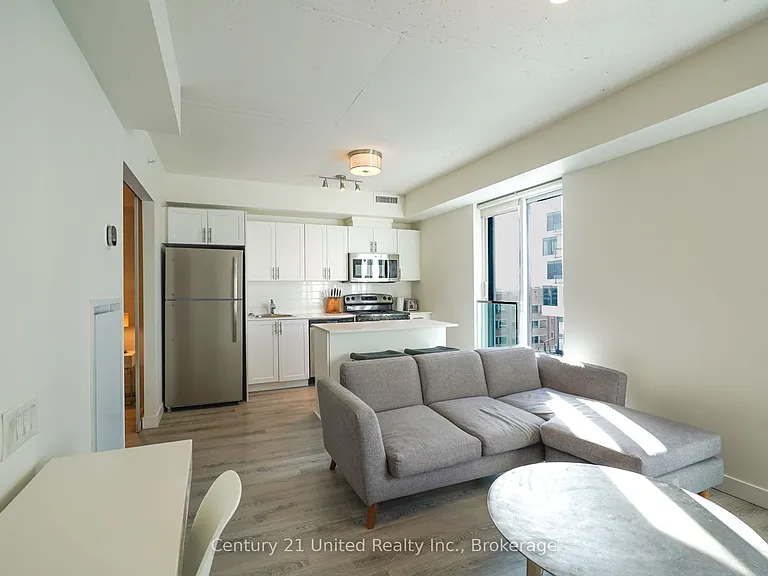 100 Bond St E #229 — Photo 11