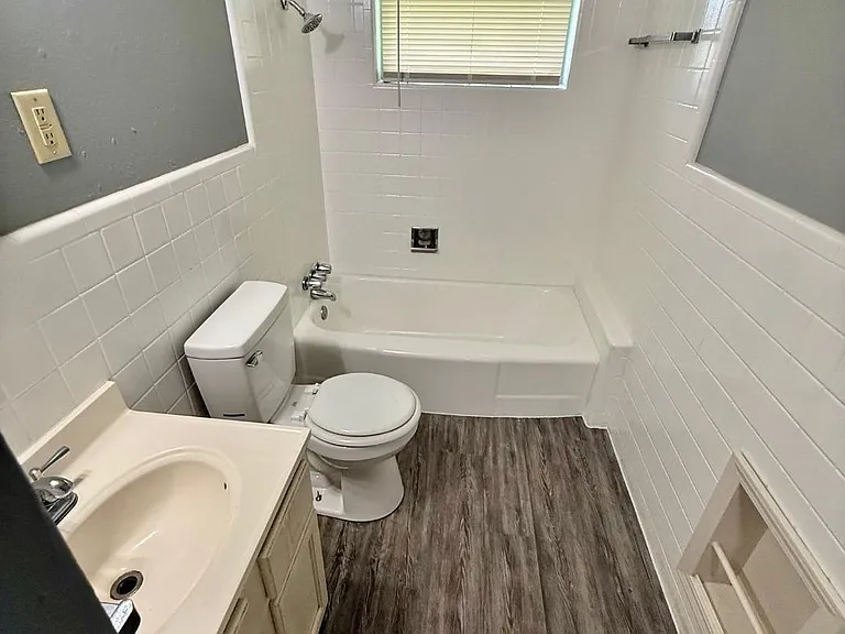 2206 Clay St — Photo 10