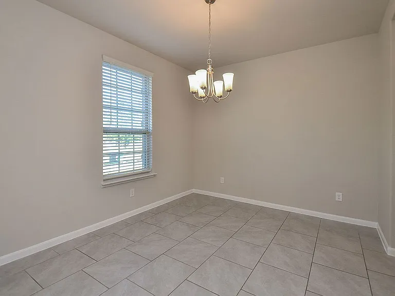 4015 Prairie Landing Ln — Photo 7