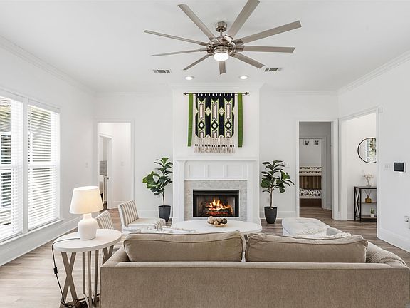 3rd image of 10529 Springpark Ave
