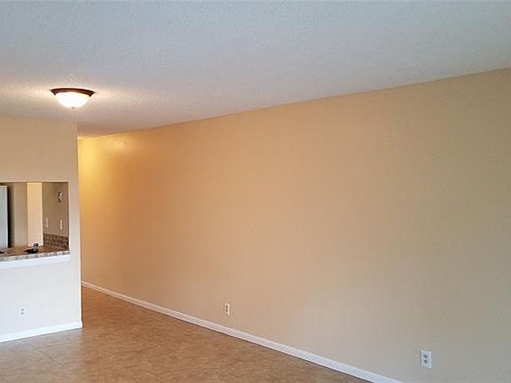 2nd image of 9000 NW 28th Dr APT 1305