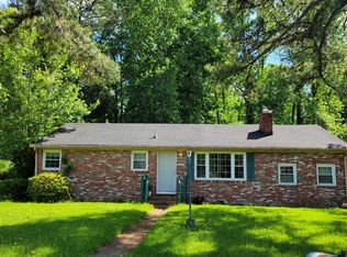 2224 Capri Cir, Chesapeake, VA 23321