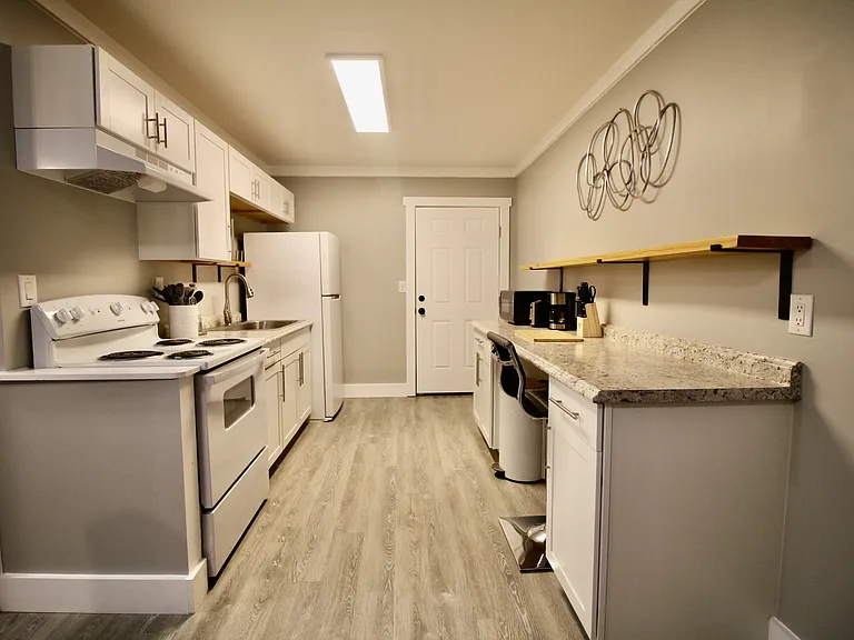 4002 Knight Rd SW #B — Photo 8
