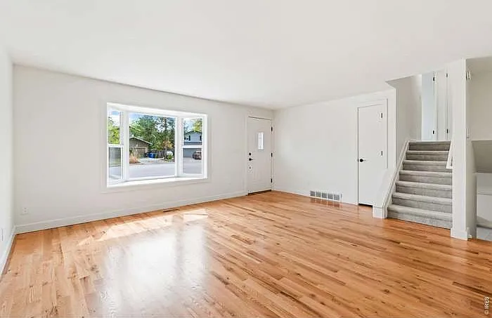 503 Honey Locust Dr — Photo 5