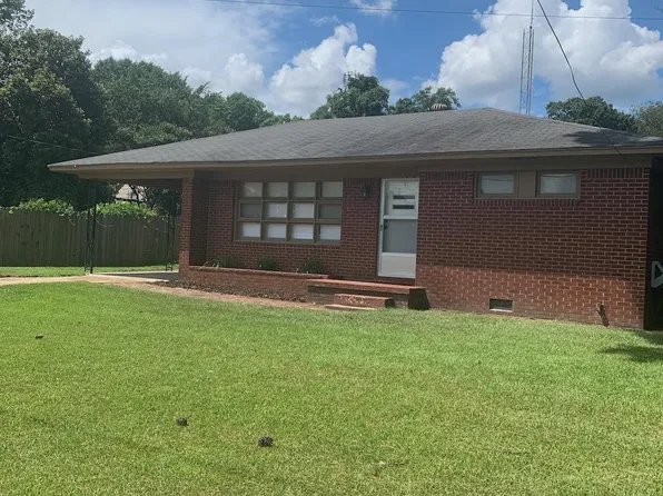 555 Westwood Ave, Jackson, TN 38301