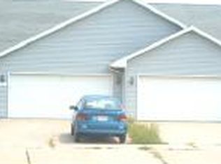 1012 Coggins Ct, Green Bay, WI 54313