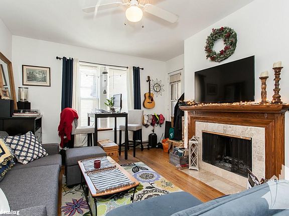 2nd image of 510 W Deming Pl #1316