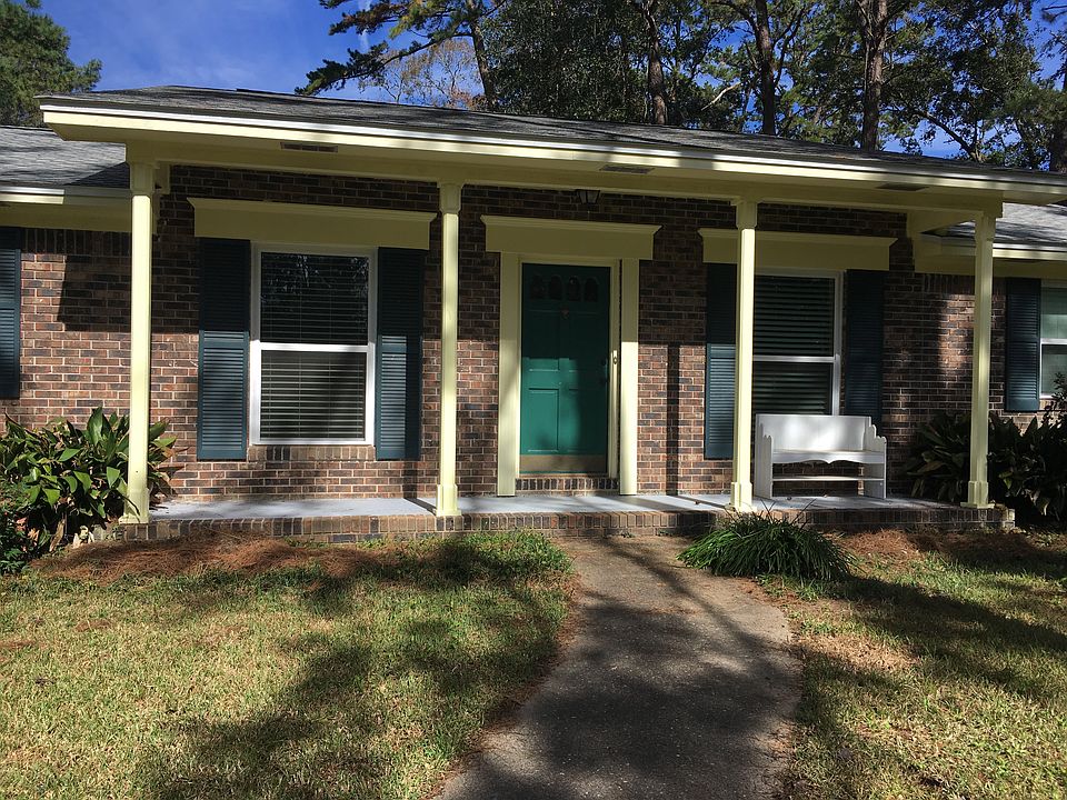 1st image of 2916 Huntington Dr