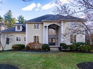 19 Patriots Rd, Stratham, NH 03885