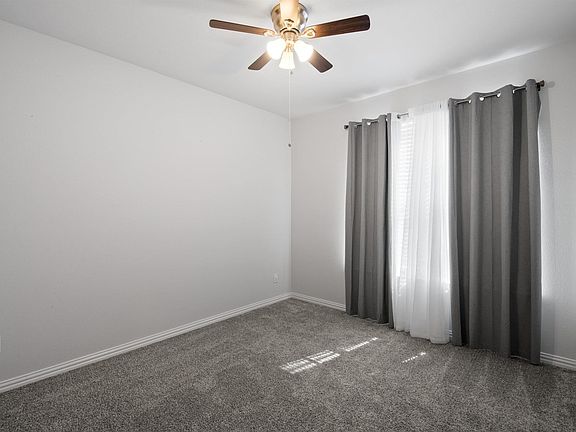 5th image of 6713 Lilac Dr