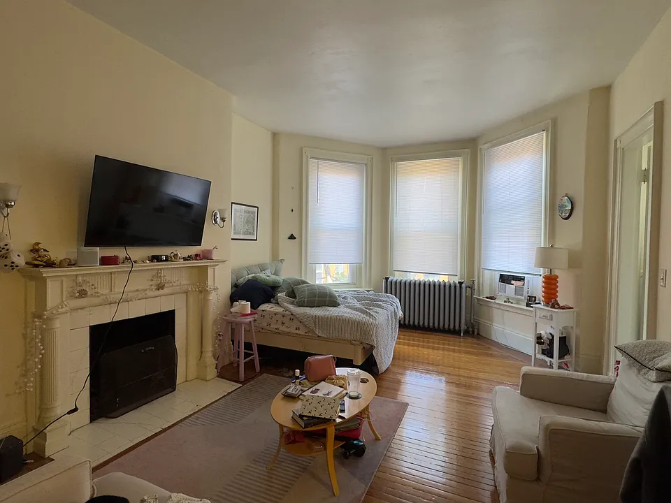 379 Commonwealth Ave #7
