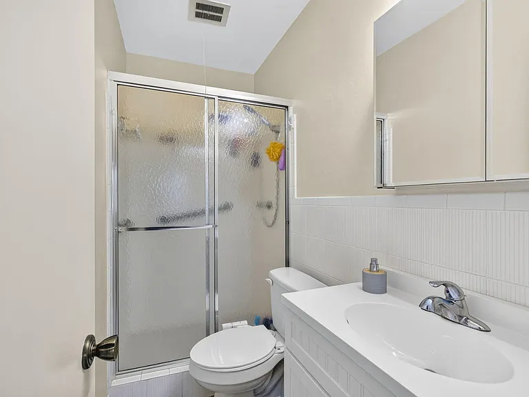 400 S Cypress Rd #427 — Photo 17